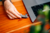 32042